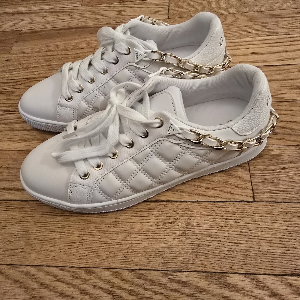 Reney Chain Quilted Sneakers